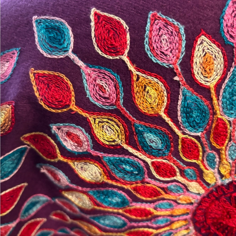 Colorful Embroidered wrap - Picture 6 of 10